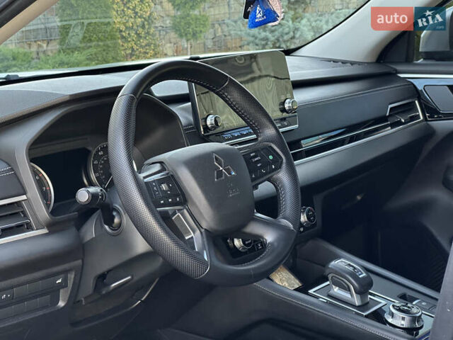 Міцубісі Аутлендер 2022 у Стрые на Automoto.ua Сірий Міцубісі Аутлендер, об'ємом двигуна 2.5 л та пробігом 85 тис. км за 23999 $, фото 49 на Automoto.ua