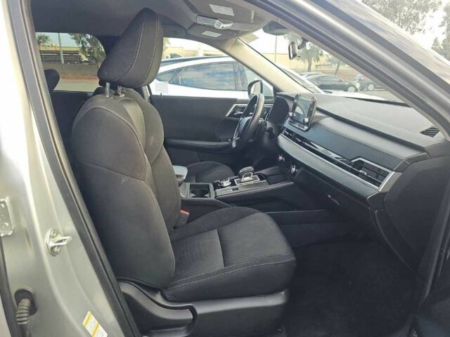 Серый Мицубиси Аутлендер, объемом двигателя 0 л и пробегом 56 тыс. км за 22000 $, фото 12 на Automoto.ua