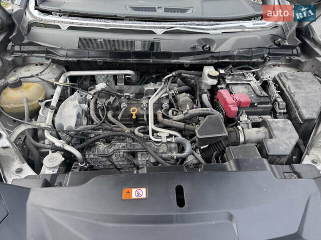 Серый Мицубиси Аутлендер, объемом двигателя 2.5 л и пробегом 80 тыс. км за 13500 $, фото 7 на Automoto.ua