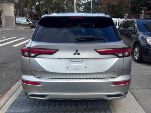 Міцубісі Аутлендер 2022 у Рівному на Automoto.ua Сірий Міцубісі Аутлендер, об'ємом двигуна 2.5 л та пробігом 22 тис. км за 9400 $, фото 4 на Automoto.ua