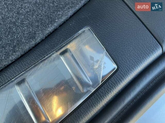 Серый Мицубиси Аутлендер, объемом двигателя 2.49 л и пробегом 38 тыс. км за 24999 $, фото 29 на Automoto.ua