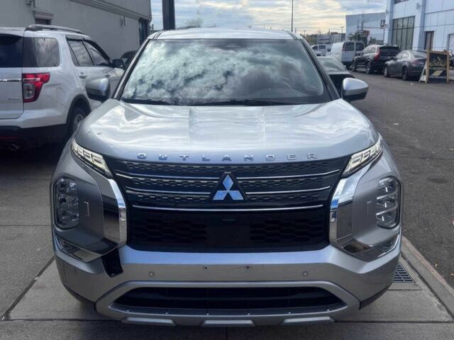 Міцубісі Аутлендер 2022 у Рівному на Automoto.ua Сірий Міцубісі Аутлендер, об'ємом двигуна 2.5 л та пробігом 22 тис. км за 9400 $, фото 1 на Automoto.ua