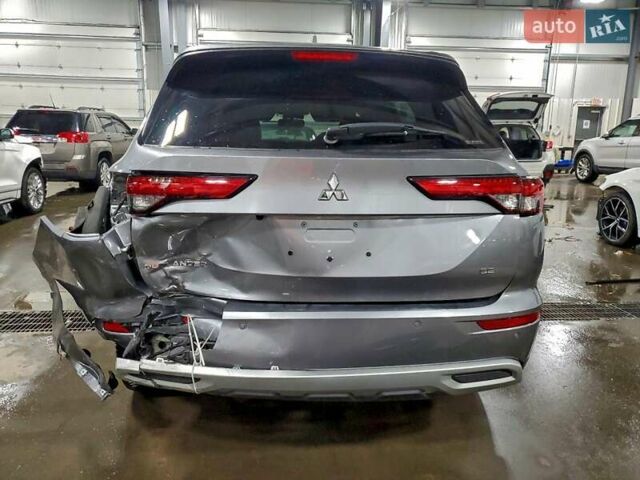 Сірий Міцубісі Аутлендер, об'ємом двигуна 2.49 л та пробігом 66 тис. км за 14368 $, фото 4 на Automoto.ua