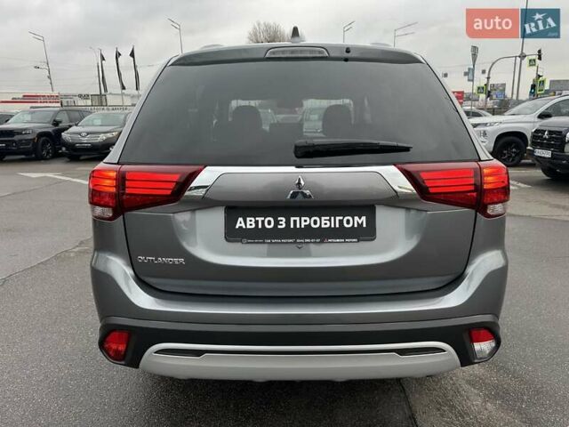 Сірий Міцубісі Аутлендер, об'ємом двигуна 2 л та пробігом 46 тис. км за 20900 $, фото 6 на Automoto.ua