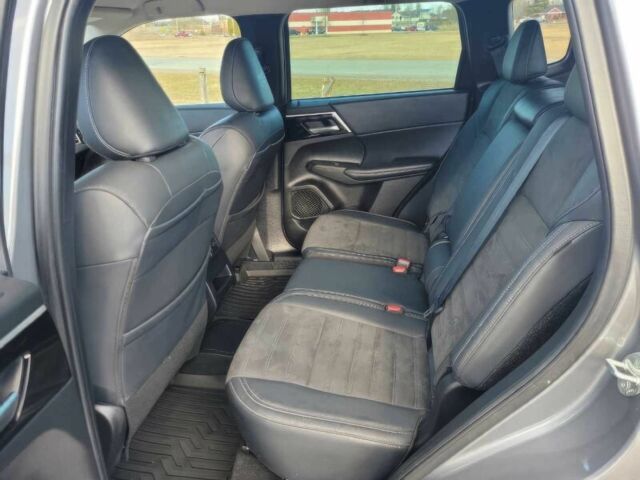 Серый Мицубиси Аутлендер, объемом двигателя 2.4 л и пробегом 14 тыс. км за 7600 $, фото 8 на Automoto.ua