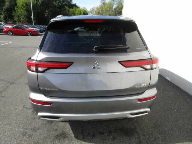 Серый Мицубиси Аутлендер, объемом двигателя 2.4 л и пробегом 19 тыс. км за 13850 $, фото 4 на Automoto.ua