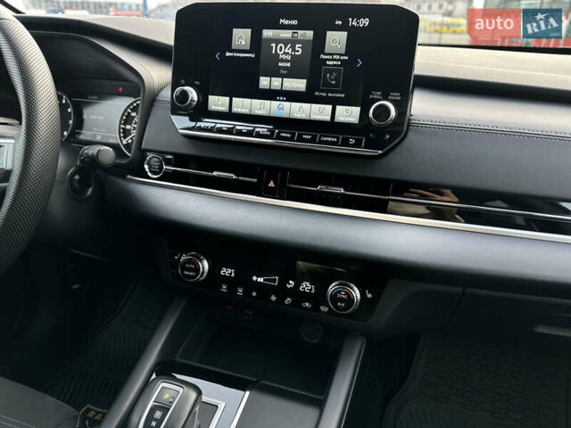 Серый Мицубиси Аутлендер, объемом двигателя 2.49 л и пробегом 24 тыс. км за 27500 $, фото 17 на Automoto.ua