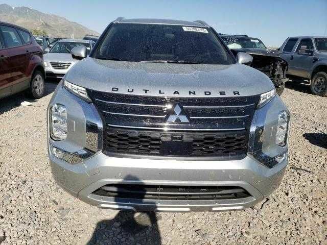 Серый Мицубиси Аутлендер, объемом двигателя 2.4 л и пробегом 3 тыс. км за 28999 $, фото 5 на Automoto.ua