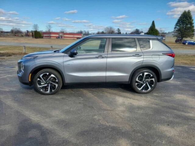 Серый Мицубиси Аутлендер, объемом двигателя 2.4 л и пробегом 14 тыс. км за 7600 $, фото 3 на Automoto.ua