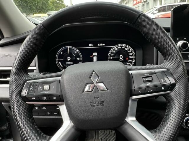 Сірий Міцубісі Аутлендер, об'ємом двигуна 2.4 л та пробігом 47 тис. км за 34999 $, фото 21 на Automoto.ua