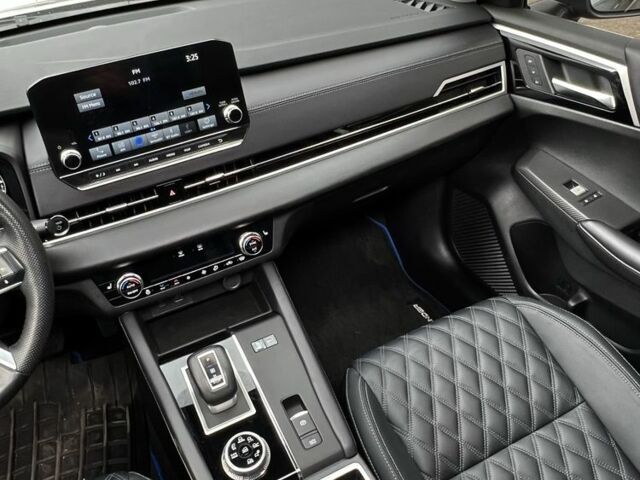 Сірий Міцубісі Аутлендер, об'ємом двигуна 2.4 л та пробігом 47 тис. км за 34999 $, фото 22 на Automoto.ua