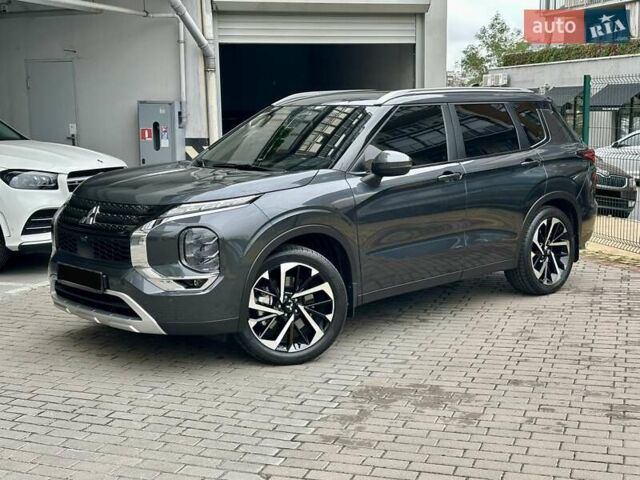 Серый Мицубиси Аутлендер, объемом двигателя 2.49 л и пробегом 6 тыс. км за 34900 $, фото 8 на Automoto.ua