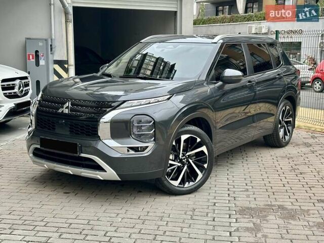 Серый Мицубиси Аутлендер, объемом двигателя 2.49 л и пробегом 6 тыс. км за 34900 $, фото 7 на Automoto.ua