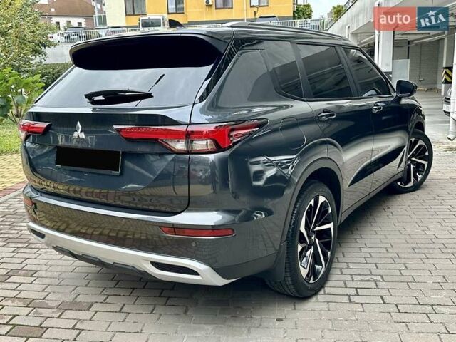 Серый Мицубиси Аутлендер, объемом двигателя 2.49 л и пробегом 6 тыс. км за 34900 $, фото 9 на Automoto.ua