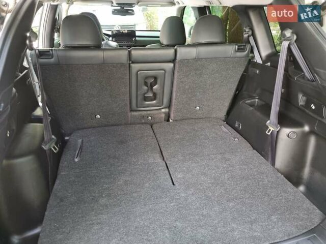 Серый Мицубиси Аутлендер, объемом двигателя 2.49 л и пробегом 3 тыс. км за 32000 $, фото 7 на Automoto.ua