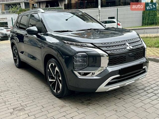 Серый Мицубиси Аутлендер, объемом двигателя 2.49 л и пробегом 6 тыс. км за 34900 $, фото 22 на Automoto.ua