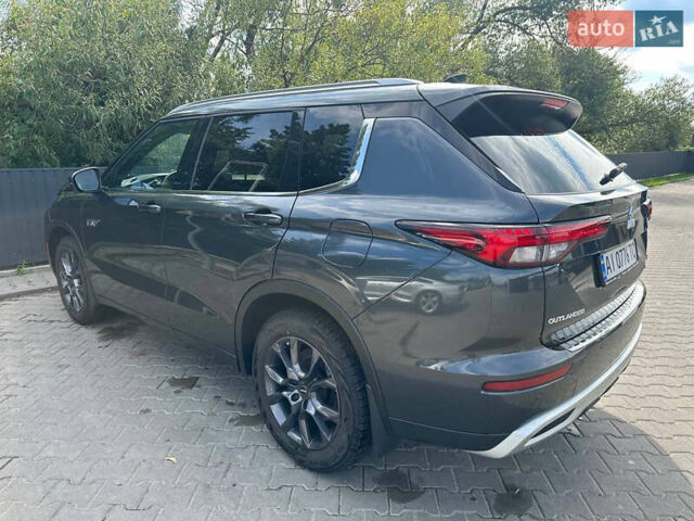 Серый Мицубиси Аутлендер, объемом двигателя 2.36 л и пробегом 7 тыс. км за 47000 $, фото 12 на Automoto.ua