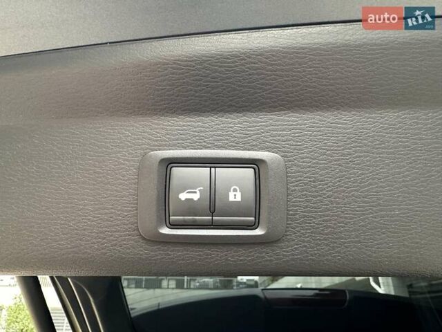 Серый Мицубиси Аутлендер, объемом двигателя 2.49 л и пробегом 6 тыс. км за 34900 $, фото 49 на Automoto.ua