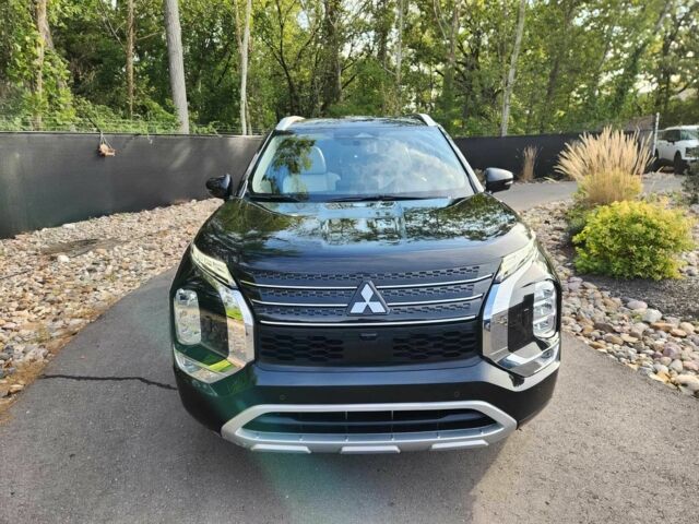 Серый Мицубиси Аутлендер, объемом двигателя 2.4 л и пробегом 25 тыс. км за 14100 $, фото 1 на Automoto.ua