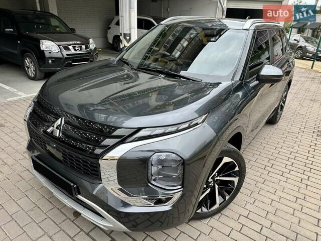 Серый Мицубиси Аутлендер, объемом двигателя 2.49 л и пробегом 6 тыс. км за 34900 $, фото 51 на Automoto.ua