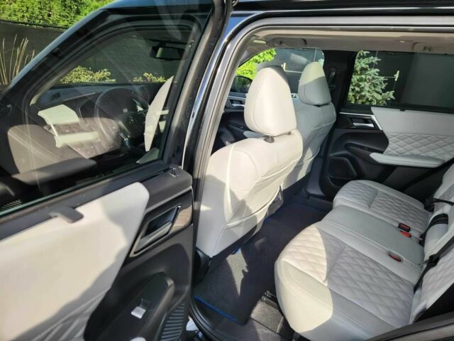 Серый Мицубиси Аутлендер, объемом двигателя 2.4 л и пробегом 25 тыс. км за 14100 $, фото 13 на Automoto.ua