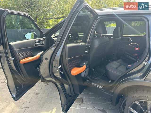 Серый Мицубиси Аутлендер, объемом двигателя 2.36 л и пробегом 7 тыс. км за 47000 $, фото 15 на Automoto.ua