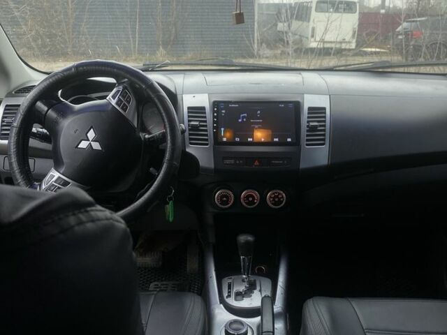 Синій Міцубісі Аутлендер, об'ємом двигуна 2.4 л та пробігом 500 тис. км за 6500 $, фото 7 на Automoto.ua