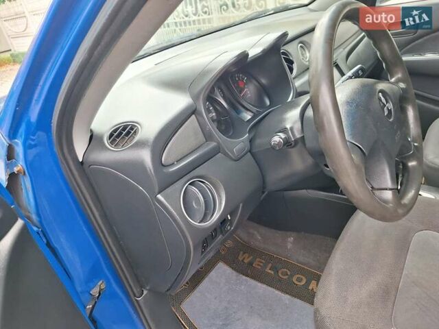 Синій Міцубісі Аутлендер, об'ємом двигуна 2.4 л та пробігом 234 тис. км за 4100 $, фото 32 на Automoto.ua