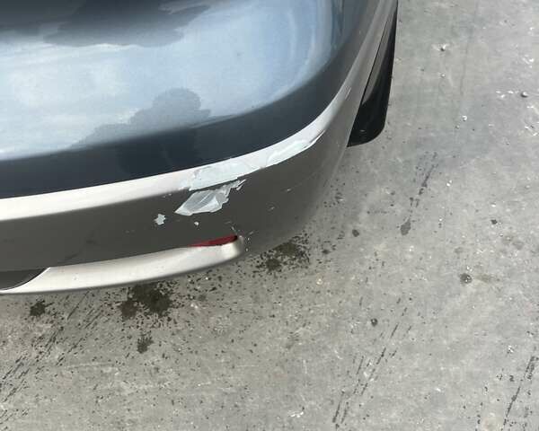 Синий Мицубиси Аутлендер, объемом двигателя 2.38 л и пробегом 300 тыс. км за 4200 $, фото 14 на Automoto.ua