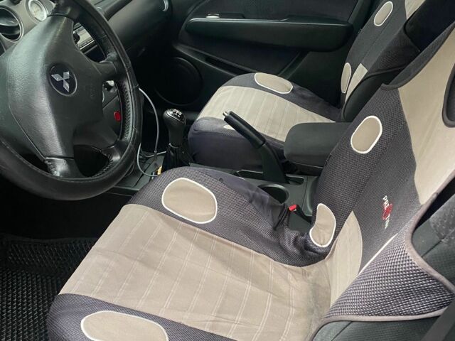 Синий Мицубиси Аутлендер, объемом двигателя 2 л и пробегом 234 тыс. км за 5500 $, фото 6 на Automoto.ua