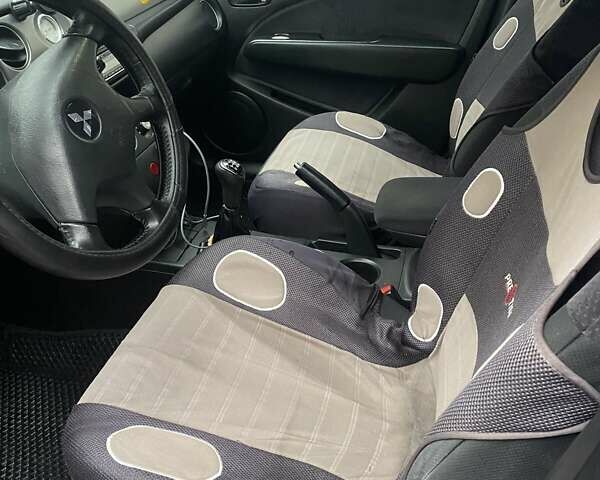 Синій Міцубісі Аутлендер, об'ємом двигуна 2 л та пробігом 234 тис. км за 5500 $, фото 6 на Automoto.ua