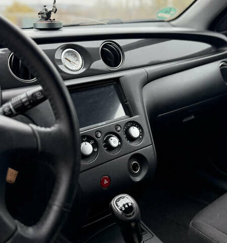 Синий Мицубиси Аутлендер, объемом двигателя 2.4 л и пробегом 243 тыс. км за 5000 $, фото 5 на Automoto.ua