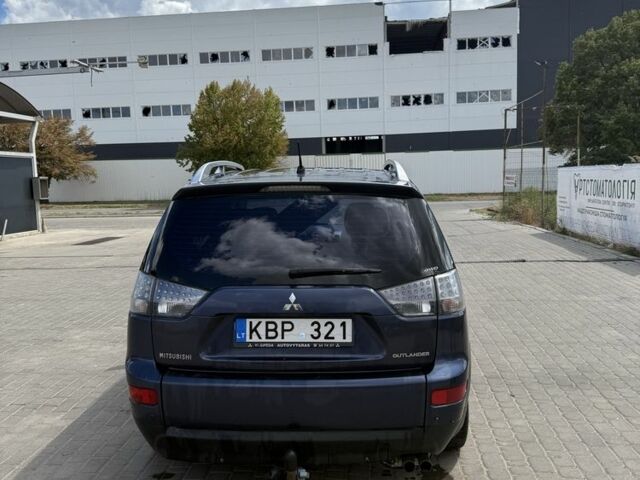 Синій Міцубісі Аутлендер, об'ємом двигуна 2 л та пробігом 378 тис. км за 4800 $, фото 3 на Automoto.ua