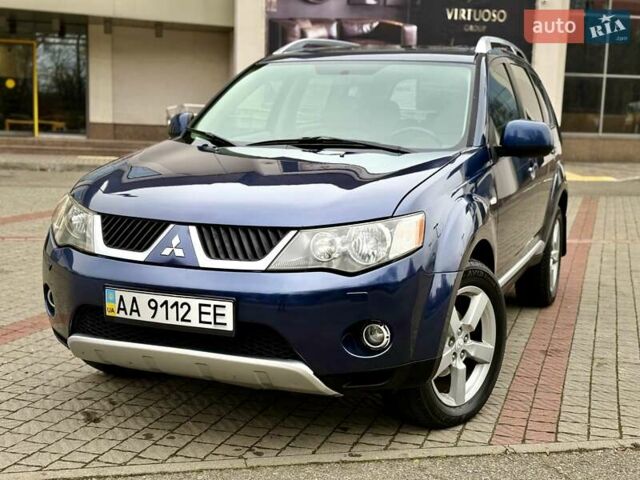 Синій Міцубісі Аутлендер, об'ємом двигуна 3 л та пробігом 197 тис. км за 9200 $, фото 11 на Automoto.ua