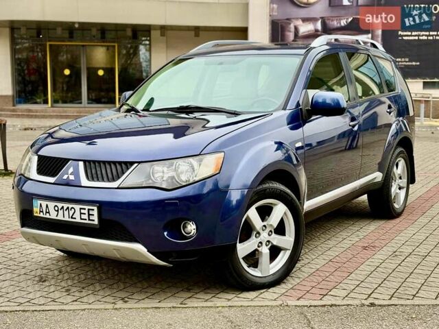 Синій Міцубісі Аутлендер, об'ємом двигуна 3 л та пробігом 197 тис. км за 9200 $, фото 14 на Automoto.ua