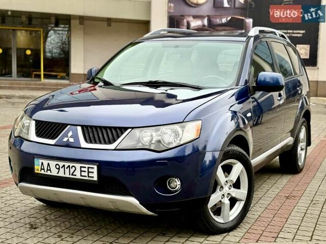 Синій Міцубісі Аутлендер, об'ємом двигуна 3 л та пробігом 197 тис. км за 9200 $, фото 13 на Automoto.ua