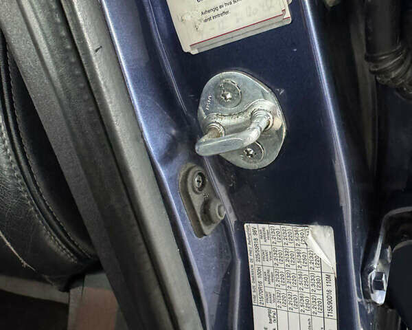 Синий Мицубиси Аутлендер, объемом двигателя 2 л и пробегом 228 тыс. км за 7999 $, фото 15 на Automoto.ua