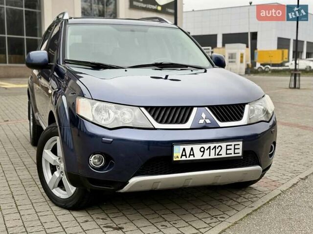 Синій Міцубісі Аутлендер, об'ємом двигуна 3 л та пробігом 197 тис. км за 9200 $, фото 1 на Automoto.ua