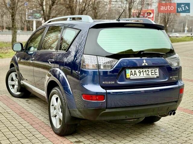 Синій Міцубісі Аутлендер, об'ємом двигуна 3 л та пробігом 197 тис. км за 9200 $, фото 7 на Automoto.ua