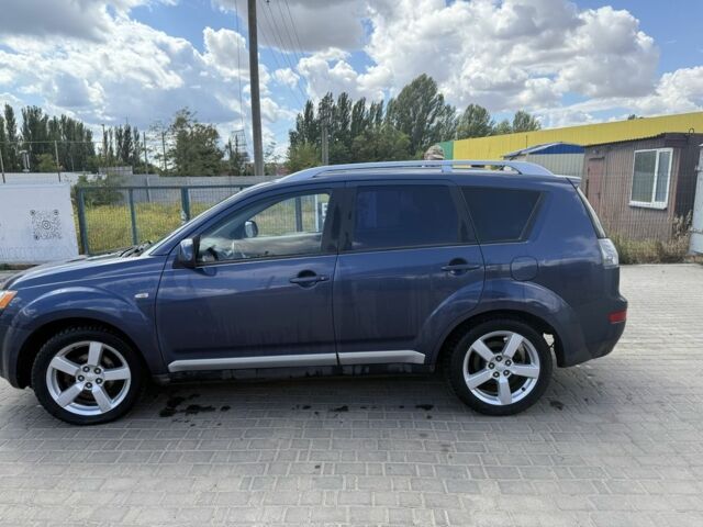 Синій Міцубісі Аутлендер, об'ємом двигуна 2 л та пробігом 378 тис. км за 4800 $, фото 1 на Automoto.ua