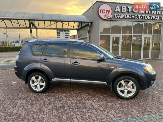 Міцубісі Аутлендер 2008 у Хусте на Automoto.ua Синій Міцубісі Аутлендер, об'ємом двигуна 2.4 л та пробігом 246 тис. км за 7950 $, фото 3 на Automoto.ua