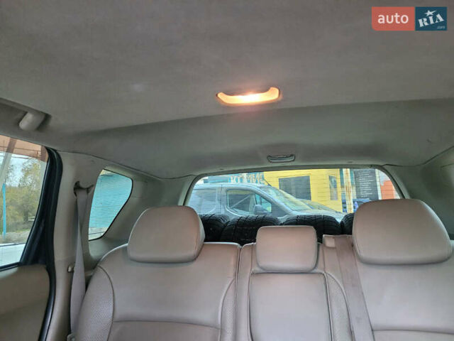 Синий Мицубиси Аутлендер, объемом двигателя 3 л и пробегом 270 тыс. км за 7900 $, фото 13 на Automoto.ua