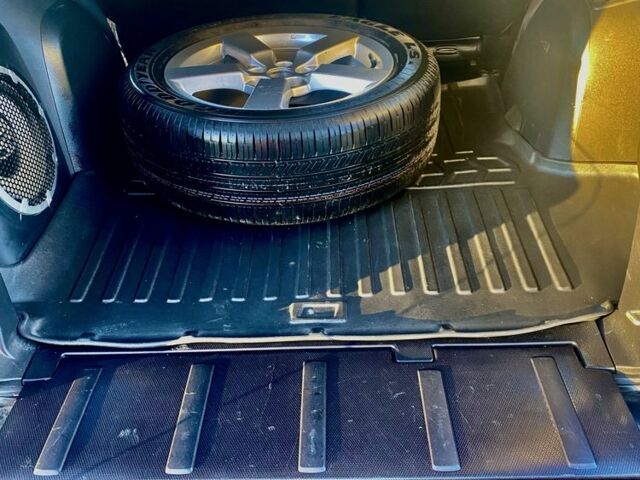 Синий Мицубиси Аутлендер, объемом двигателя 3 л и пробегом 228 тыс. км за 9000 $, фото 9 на Automoto.ua