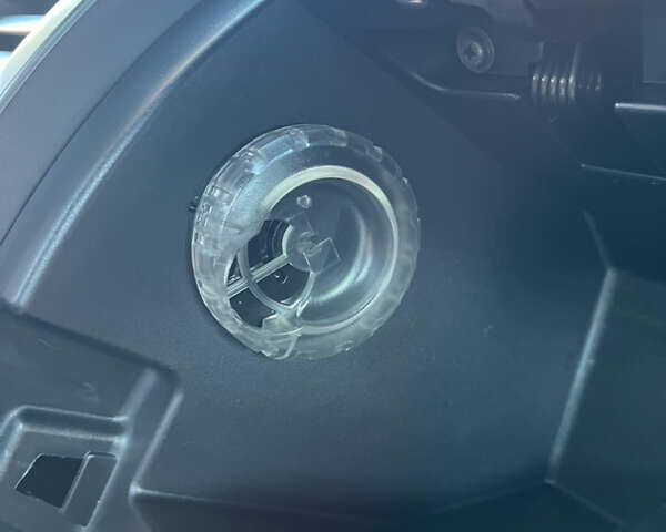 Синий Мицубиси Аутлендер, объемом двигателя 2 л и пробегом 263 тыс. км за 8900 $, фото 44 на Automoto.ua