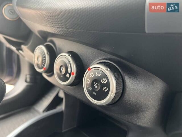 Синий Мицубиси Аутлендер, объемом двигателя 2.4 л и пробегом 94 тыс. км за 8800 $, фото 8 на Automoto.ua