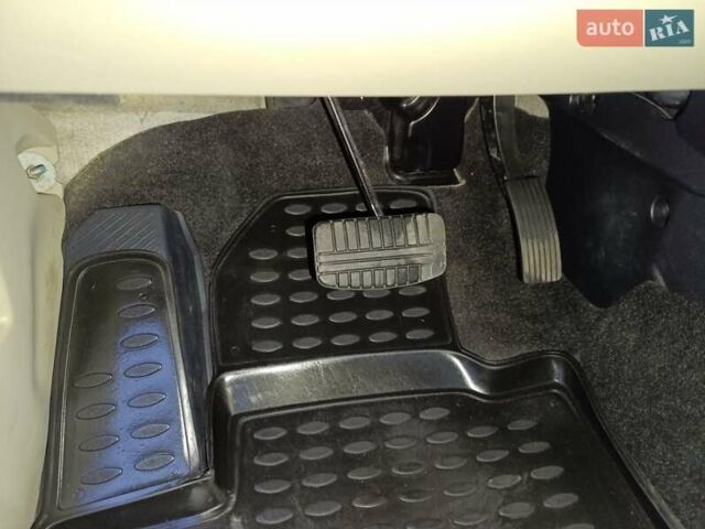 Синий Мицубиси Аутлендер, объемом двигателя 2.4 л и пробегом 264 тыс. км за 7555 $, фото 24 на Automoto.ua