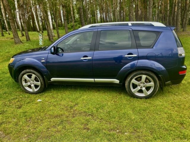 Синій Міцубісі Аутлендер, об'ємом двигуна 3 л та пробігом 228 тис. км за 9000 $, фото 4 на Automoto.ua