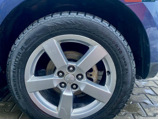 Синій Міцубісі Аутлендер, об'ємом двигуна 3 л та пробігом 228 тис. км за 9000 $, фото 3 на Automoto.ua