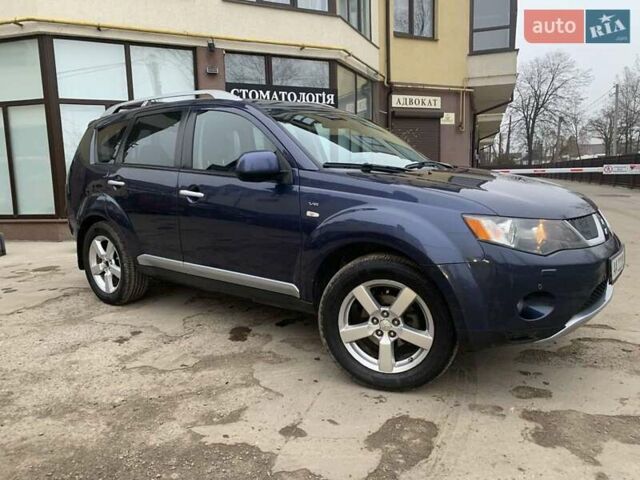 Синий Мицубиси Аутлендер, объемом двигателя 3 л и пробегом 383 тыс. км за 9000 $, фото 13 на Automoto.ua