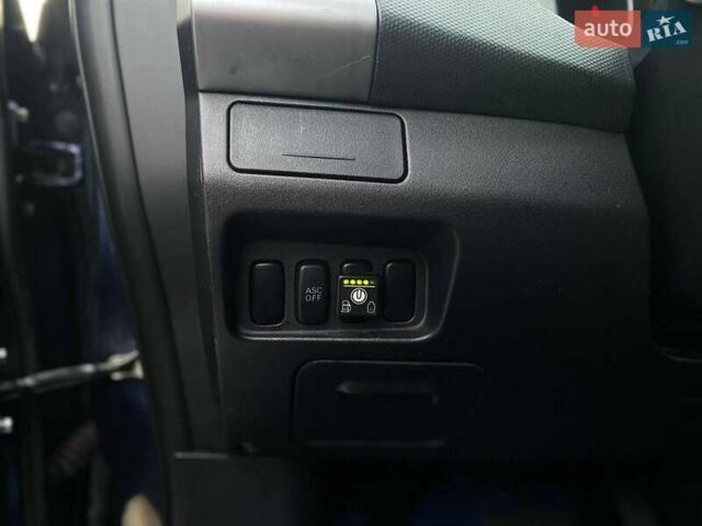 Синій Міцубісі Аутлендер, об'ємом двигуна 2.36 л та пробігом 282 тис. км за 9490 $, фото 19 на Automoto.ua